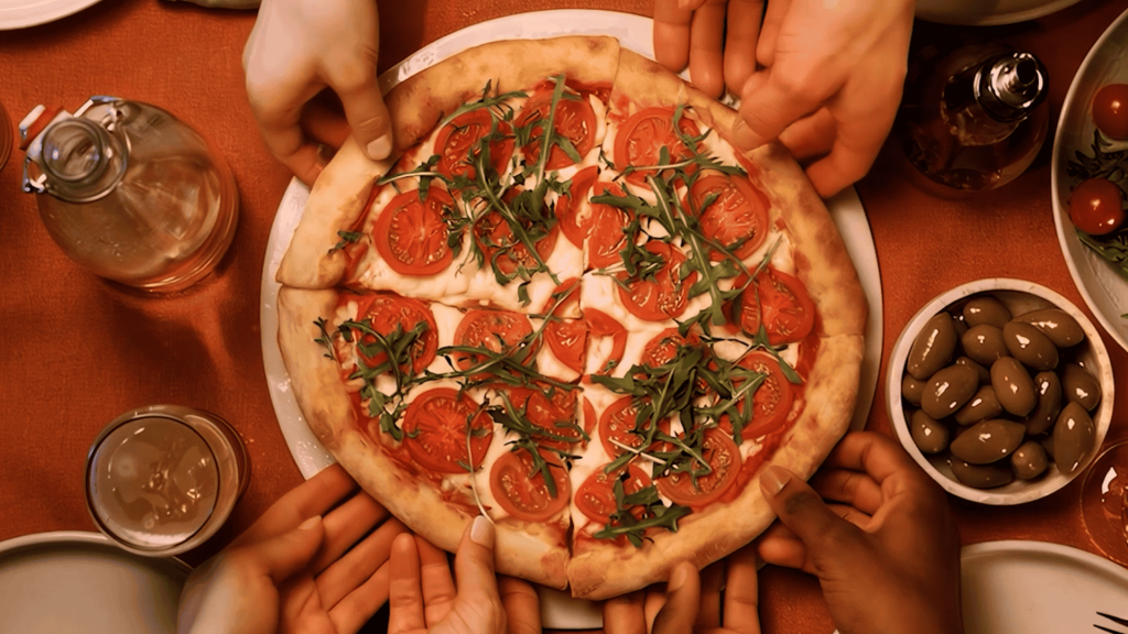 Pizza irrésistible aux tomates cocktail rôties